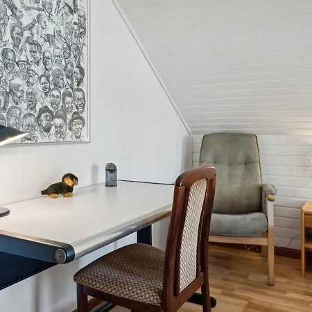 דירה Cozy Near Beachesfishing Lebol